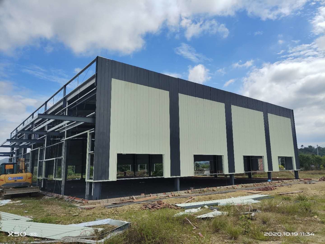 ประเภทใหม่ ของอาคาร Prefabricated โครงสร้างเหล็ก สร้าง Prefab โรงงาน